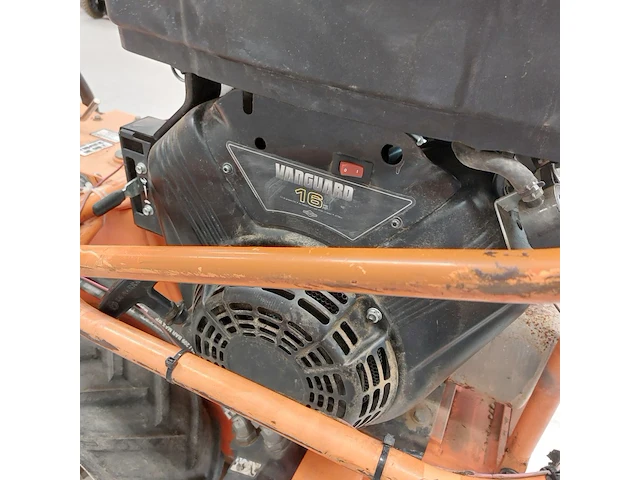 Grondfreesmachine 16pk benzine barreto, e1620b, bouwjaar 2013 - afbeelding 13 van  23
