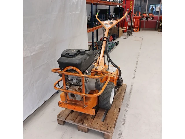 Grondfreesmachine 16pk benzine barreto, e1620b, bouwjaar 2013 - afbeelding 17 van  23