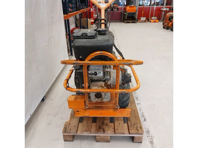 Grondfreesmachine 16pk benzine barreto, e1620b, bouwjaar 2013 - afbeelding 18 van  23