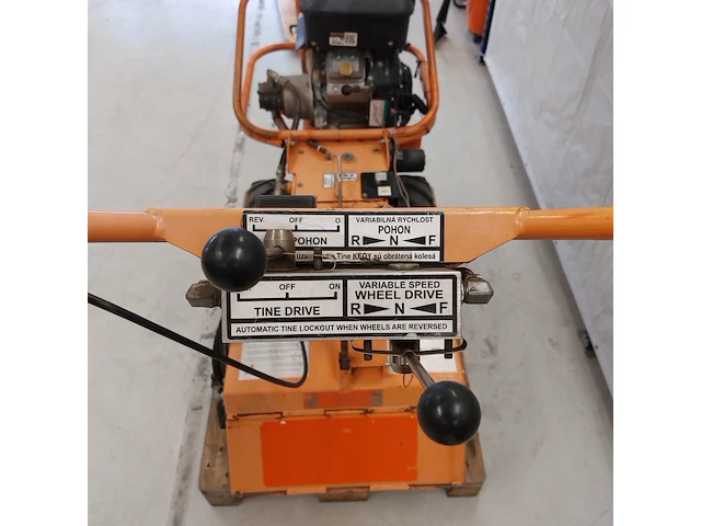 Grondfreesmachine 16pk benzine barreto, e1620b, bouwjaar 2013 - afbeelding 22 van  23