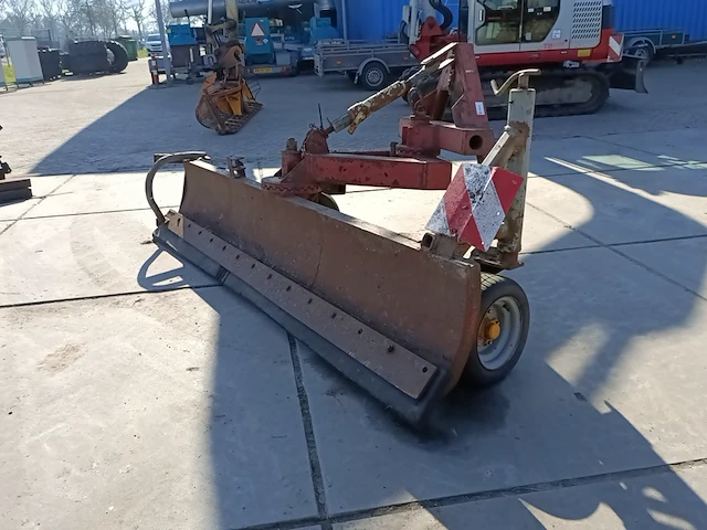 Grondschuif - afbeelding 1 van  7