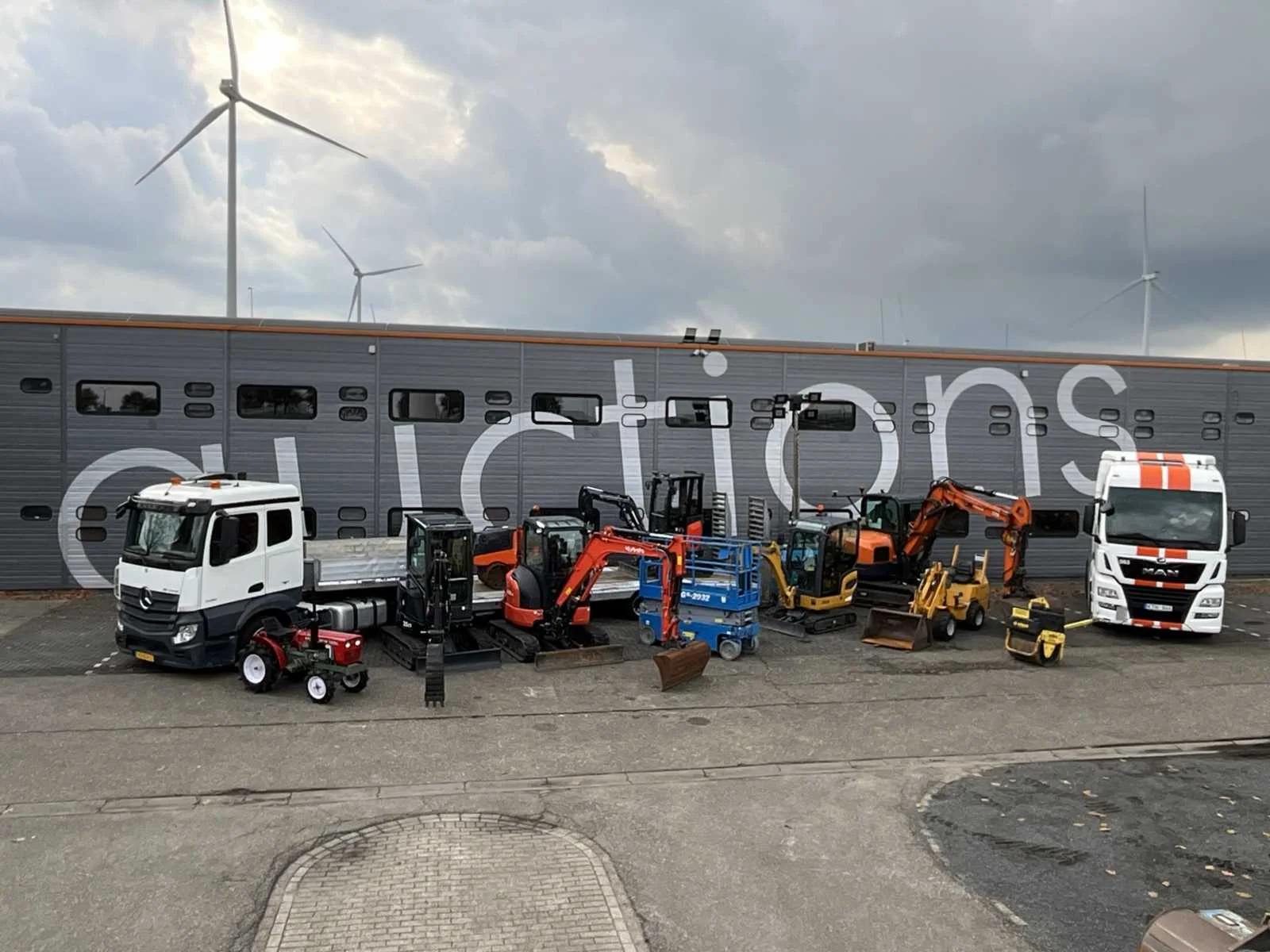 Grondverzet-, transport- en agrarisch materieel Grondverzet-, transport- en agrarisch materieel