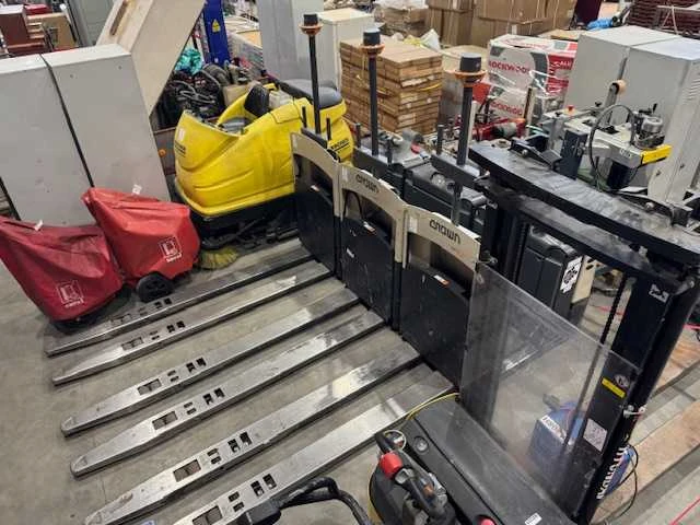 Grondverzetmachines, heftrucks, voertuigen en machines