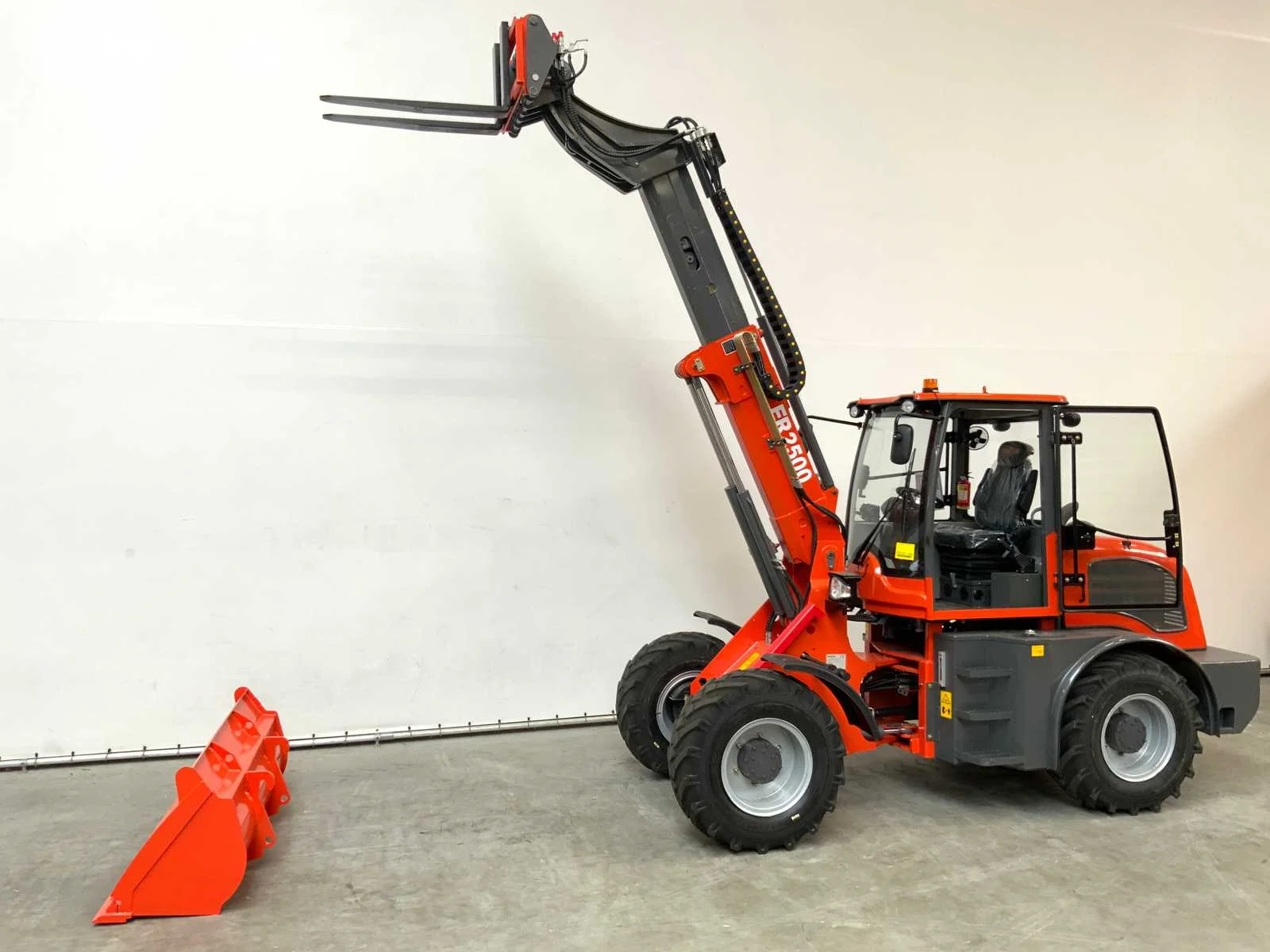 Grondverzetmachines, reinigingsmachines, generatoren en zakelijke goederen
