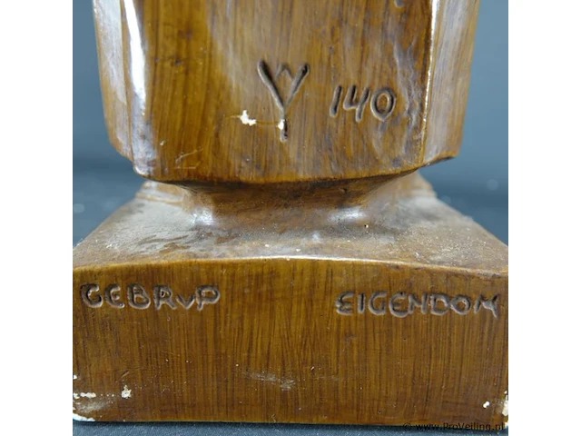 Groot aardewerk beeld heiland - afbeelding 5 van  5