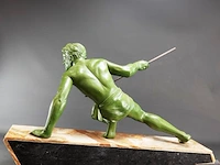 Groot art deco (1920-1930 fauw brons gegoten beeld van een krijger - afbeelding 3 van  5