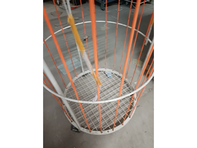 Groot ballen rek ruim 2 meter hoog - afbeelding 7 van  7
