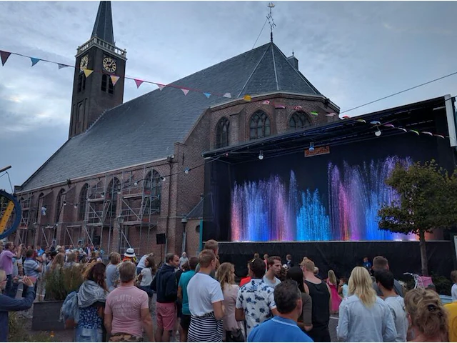 Groot waterorgel met geautomatiseerde waterspellen, op trailer floor, bouwjaar 2014 (orgel) en 1995 (trailer) - afbeelding 12 van  89