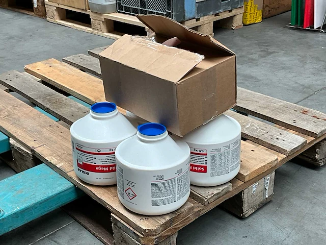 Grootkeuken reinigingsmiddelen - afbeelding 3 van  7