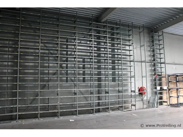 Grootvakstelling 9 rijen met vakken - 900x50x600cm - afbeelding 1 van  2