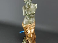 Grote aardewerk venus van milo - afbeelding 3 van  5