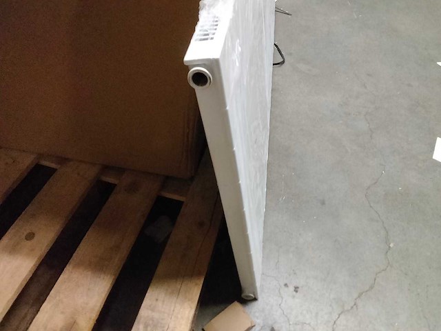 Grote designradiator 240x66,5 cm. - afbeelding 3 van  5