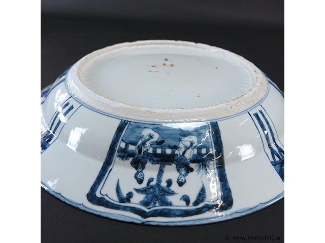 Grote diepe chinees porseleinen schotel - afbeelding 5 van  5