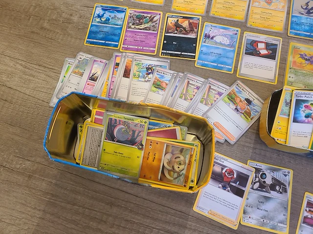 Grote gevarieerde pokémon kaartenset met zeldzame kaarten en verzamelmap - afbeelding 12 van  18