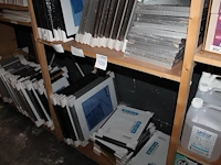 Grote hoeveelheid fotolijsten in diverse maten en uitvoeringen waaronder 13 x 18 cm, 20 x 20 cm en 15 x 40 ... - afbeelding 4 van  4