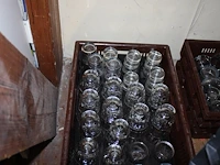 Grote hoeveelheid glazen waaronder wijn-, water-, bier- en speciaalbierglazen in diverse maten en uitvoerin... - afbeelding 5 van  14