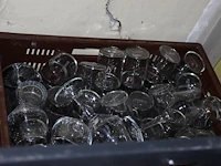 Grote hoeveelheid glazen waaronder wijn-, water-, bier- en speciaalbierglazen in diverse maten en uitvoerin... - afbeelding 6 van  14
