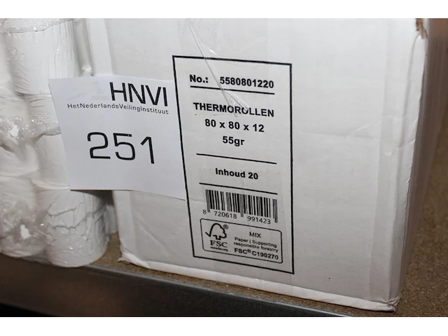 Grote hoeveelheid kassarollen in twee uitvoeringen. - afbeelding 2 van  2