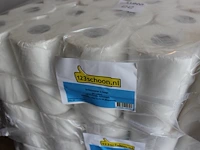 Grote hoeveelheid wc-papier 123schoon. - afbeelding 2 van  2
