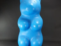 Grote kunststof beer als lamp - afbeelding 2 van  5