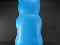 Grote kunststof beer als lamp - afbeelding 4 van  5