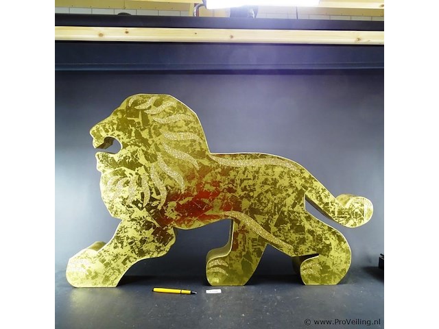 Grote leeuw - afbeelding 1 van  5