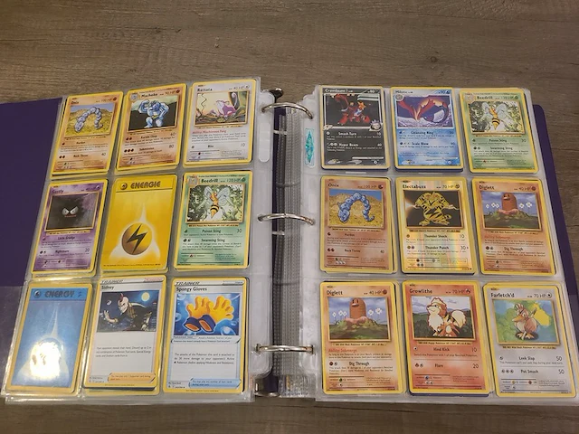 Grote map gevuld met (zeldzame) pokémon kaarten + gevulde deckbox - afbeelding 7 van  67