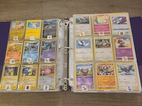 Grote map gevuld met (zeldzame) pokémon kaarten + gevulde deckbox - afbeelding 11 van  67