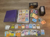 Grote map gevuld met (zeldzame) pokémon kaarten + gevulde deckbox - afbeelding 1 van  67
