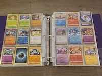 Grote map gevuld met (zeldzame) pokémon kaarten + gevulde deckbox - afbeelding 20 van  67