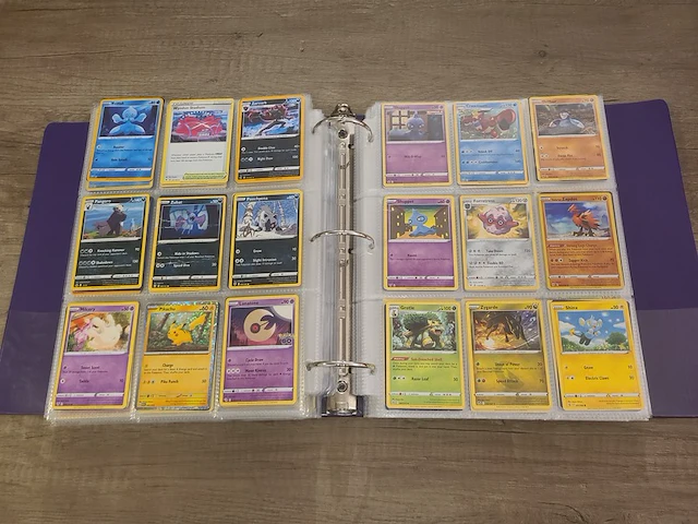 Grote map gevuld met (zeldzame) pokémon kaarten + gevulde deckbox - afbeelding 37 van  67