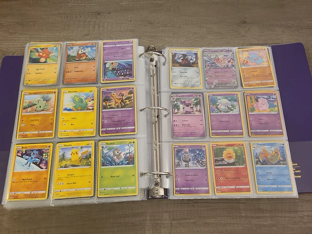 Grote map gevuld met (zeldzame) pokémon kaarten + gevulde deckbox - afbeelding 50 van  67
