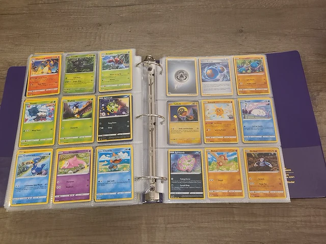 Grote map gevuld met (zeldzame) pokémon kaarten + gevulde deckbox - afbeelding 51 van  67