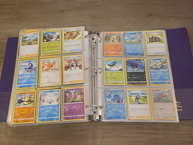 Grote map gevuld met (zeldzame) pokémon kaarten + gevulde deckbox - afbeelding 52 van  67