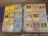 Grote map gevuld met (zeldzame) pokémon kaarten + gevulde deckbox - afbeelding 67 van  67