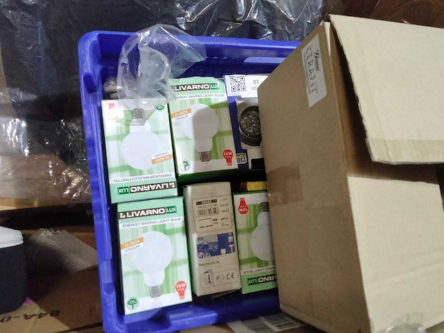 Grote mixpallet met diverse artikelen - afbeelding 4 van  7