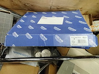 Grote pallet met sanitair spullen. - afbeelding 3 van  8