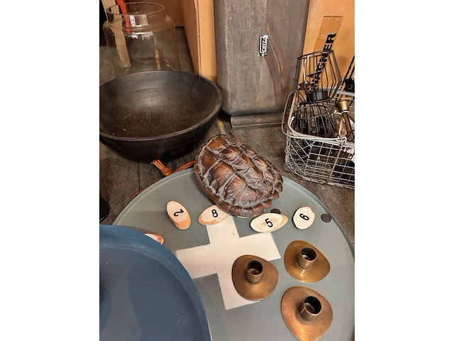 Grote partij accessoires en een aantal salontafels ptmd, hk living, hoffz, broste, madam stoltz, kolony, etc. - afbeelding 15 van  45