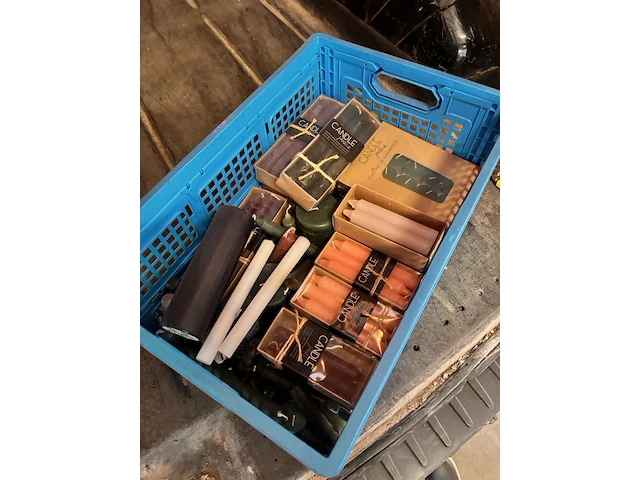 Grote partij accessoires en een aantal salontafels ptmd, hk living, hoffz, broste, madam stoltz, kolony, etc. - afbeelding 45 van  45