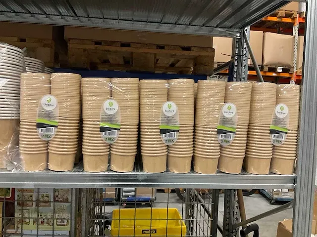 Grote partij disposables - afbeelding 10 van  22