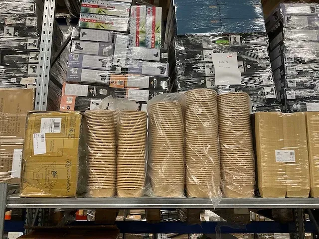 Grote partij disposables - afbeelding 12 van  22