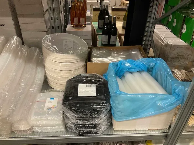 Grote partij disposables - afbeelding 15 van  24