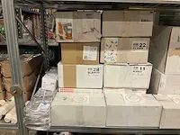 Grote partij disposables - afbeelding 20 van  24