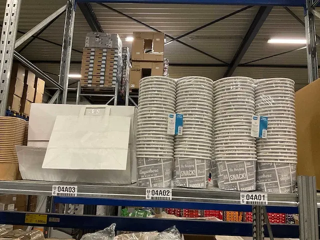 Grote partij disposables - afbeelding 15 van  15
