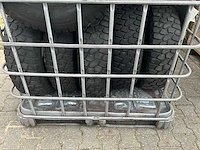 Grote partij diverse autoband - afbeelding 15 van  22