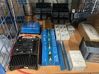 Grote partij diverse bevestigings- en elektramaterialen - afbeelding 13 van  35