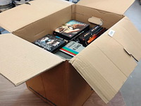 Grote partij dvd's e.d. in verhuisdoos
