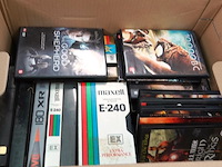 Grote partij dvd's e.d. in verhuisdoos - afbeelding 5 van  5