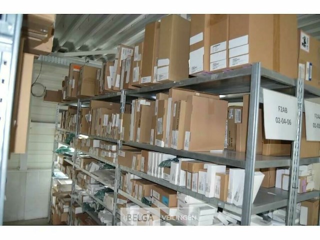 Grote partij elektronica onderdelen - afbeelding 4 van  26