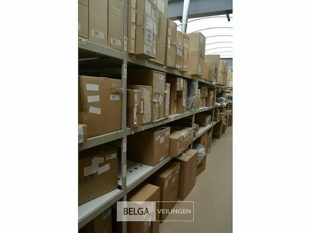 Grote partij elektronica onderdelen - afbeelding 10 van  26